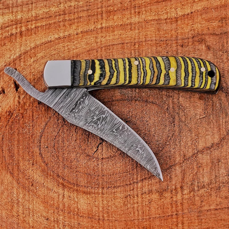 BE BREAK EDGE Handmade Damascus Steel Russlock Folding Knife with Yellow Striped Handle and Leather Sheath - Image 5